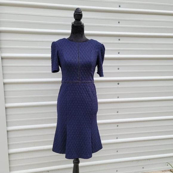 MAGGY LONDON WOMENS NAVY BLUE SHORT SLEEVE TEXTURED FIT & FLARE DRESS STRETCH 6 - Picture 1 of 13